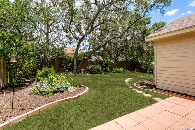 1514 Mooreshill Dr, San Antonio, TX 78253