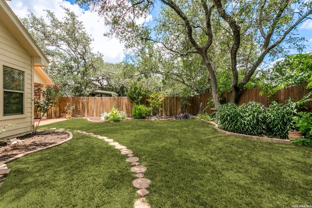 1514 Mooreshill Dr, San Antonio, TX 78253