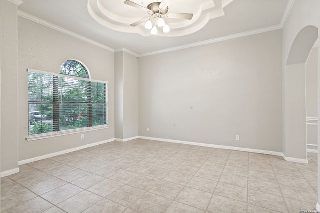 1514 Mooreshill Dr, San Antonio, TX 78253
