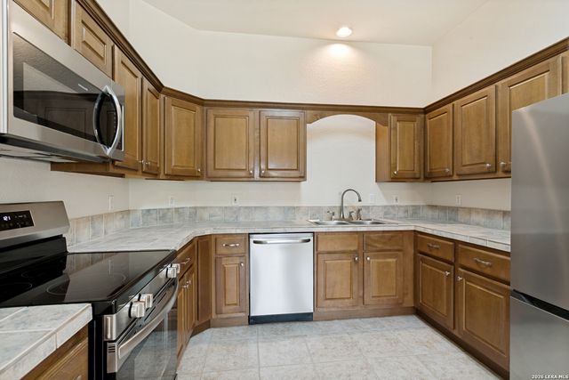 1514 Mooreshill Dr, San Antonio, TX 78253