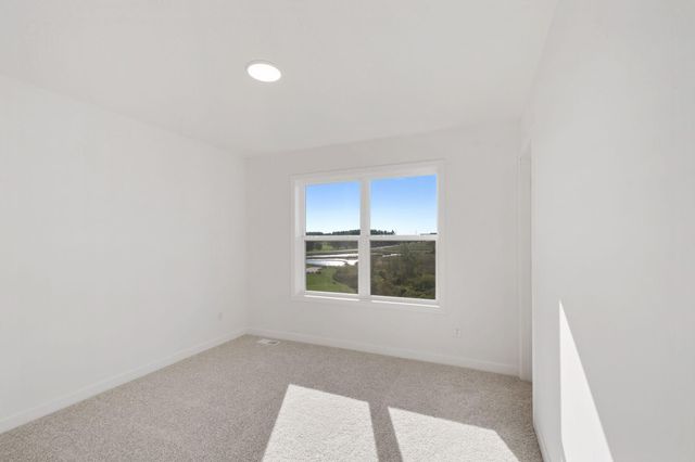 2482 Rock Elm Road, Shakopee, MN 55379