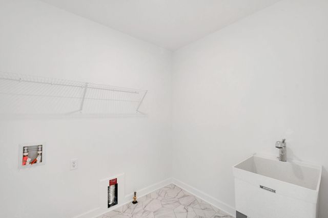 2482 Rock Elm Road, Shakopee, MN 55379