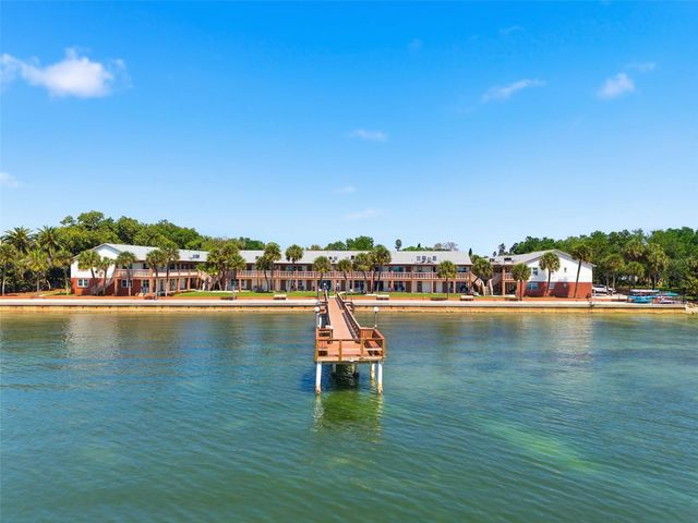 650 PINELLAS POINT DRIVE S 230, St Petersburg, FL 33705