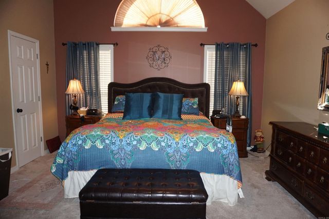 615 Chesapeake Dr, Searcy, AR 72143