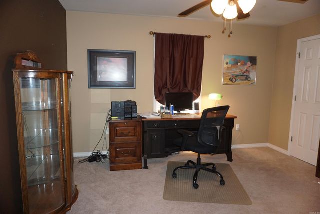 615 Chesapeake Dr, Searcy, AR 72143