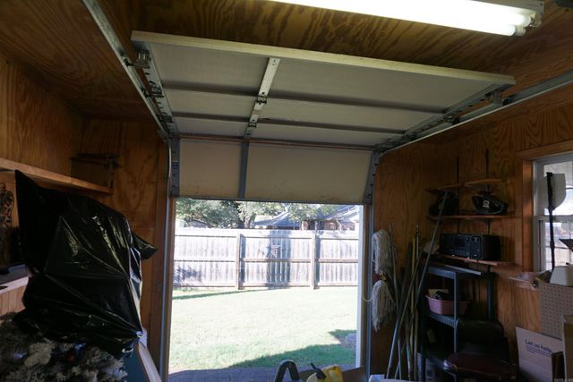 615 Chesapeake Dr, Searcy, AR 72143