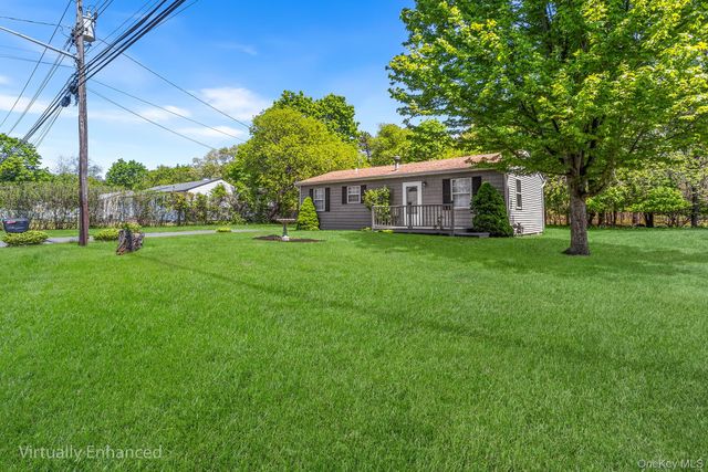 511 Bourdois Avenue, Bellport, NY 11713