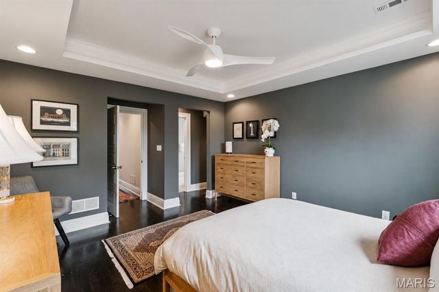 3900 Parker Avenue, St Louis, MO 63116