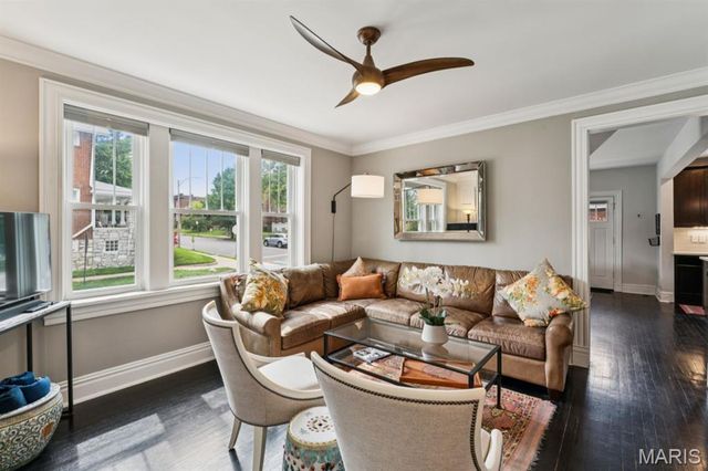 3900 Parker Avenue, St Louis, MO 63116