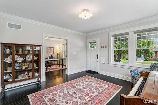 3900 Parker Avenue, St Louis, MO 63116
