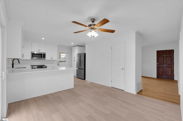 314 Vine Hill Road, Greenville, SC 29607