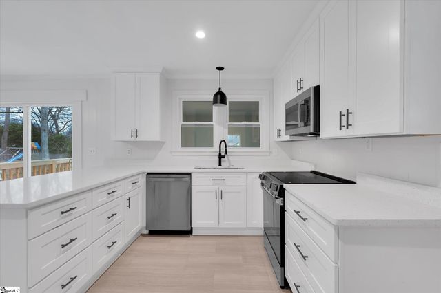 314 Vine Hill Road, Greenville, SC 29607