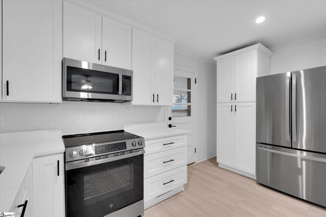 314 Vine Hill Road, Greenville, SC 29607