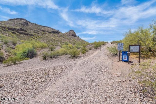 16253 N 18TH Street, Phoenix, AZ 85022