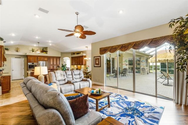 8315 EAGLE CROSSING, Sarasota, FL 34241