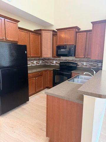 2490 Stadium Drive, North Charleston, SC 29406