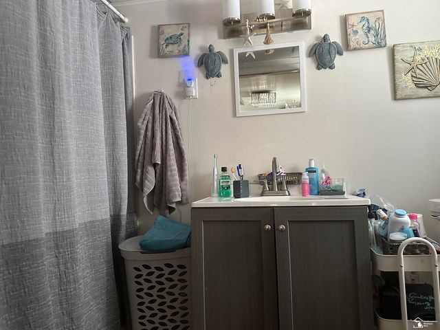 5880 Burr Street, Taylor, MI 48180