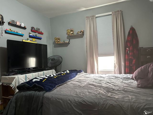 5880 Burr Street, Taylor, MI 48180