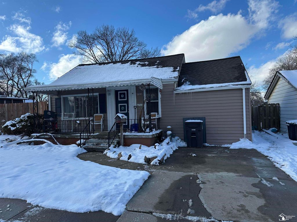 5880 Burr Street, Taylor, MI 48180
