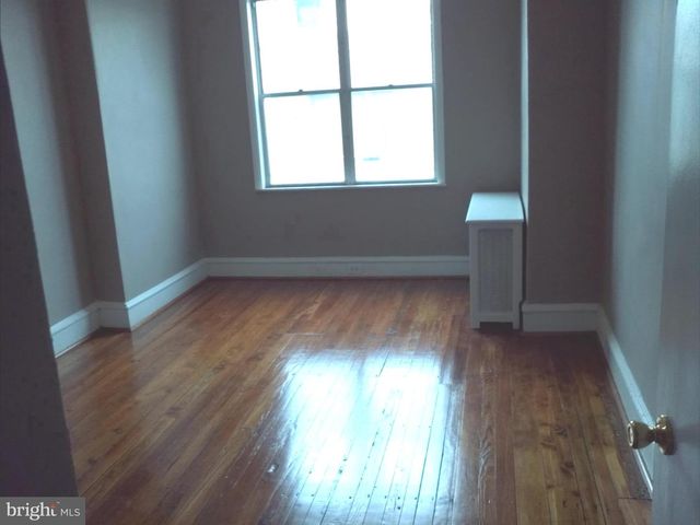 1931 S 11TH ST, Philadelphia, PA 19148