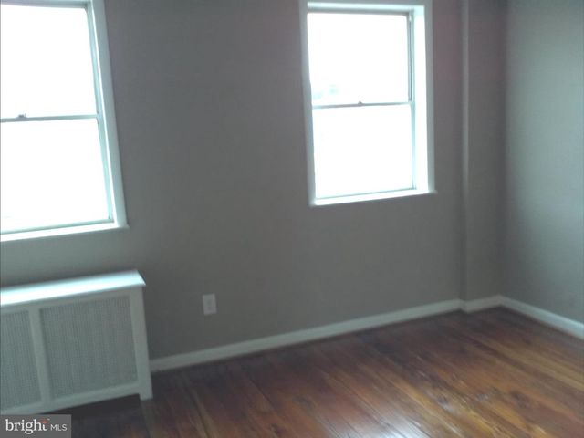 1931 S 11TH ST, Philadelphia, PA 19148