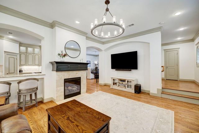 514 Cortlandt Street D, Houston, TX 77007