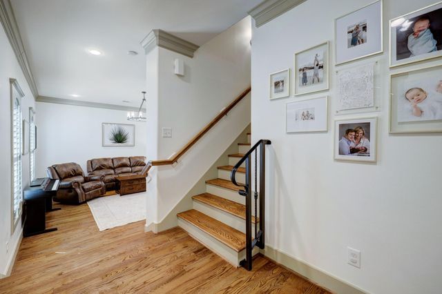 514 Cortlandt Street D, Houston, TX 77007