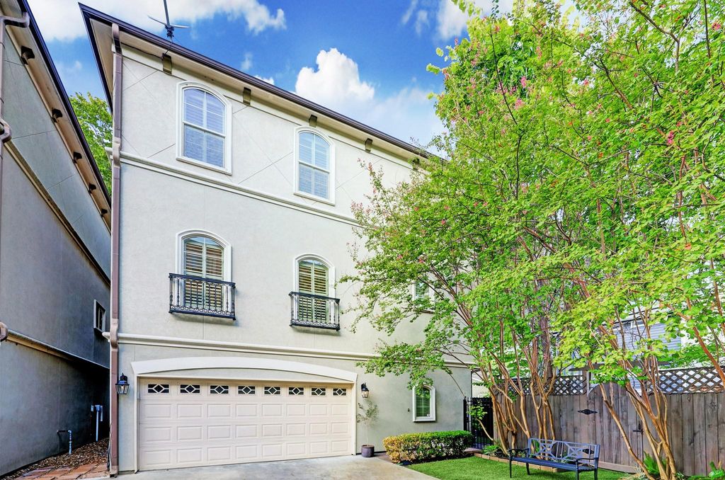 514 Cortlandt Street D, Houston, TX 77007