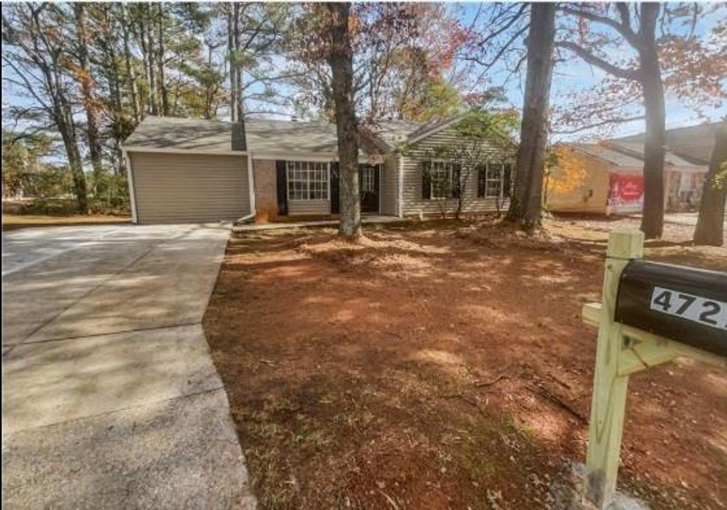 4727 Garden Hills Drive, Stone Mountain, GA 30083