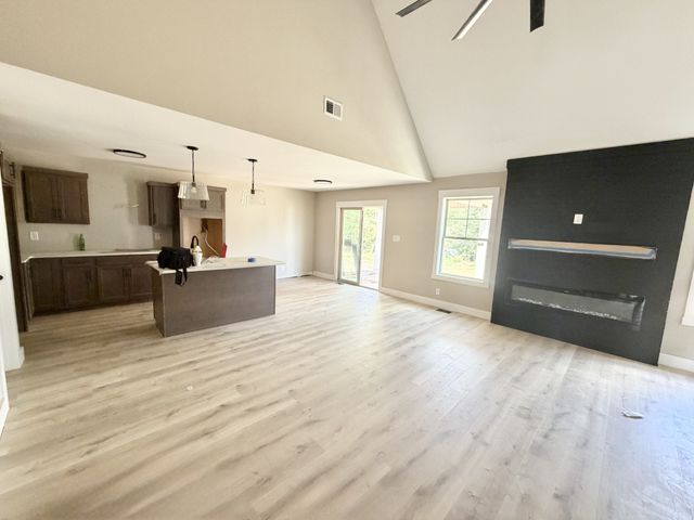 352 Hereford Farms, Clarksville, TN 37043