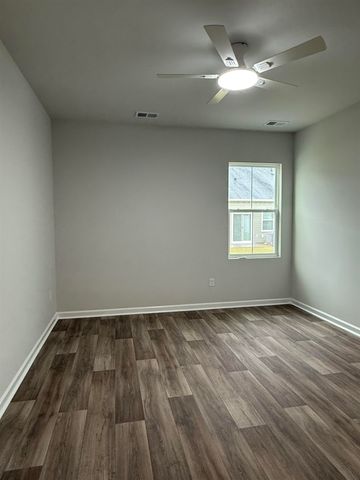 1104 Pit Crew Dr, Myrtle Beach, SC 29579