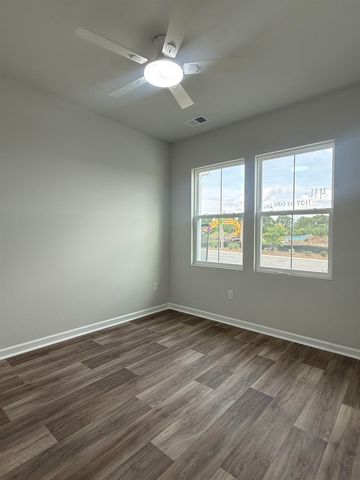 1104 Pit Crew Dr, Myrtle Beach, SC 29579