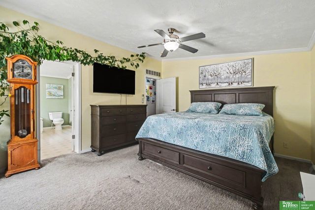 17313 Yucca Circle, Bellevue, NE 68123