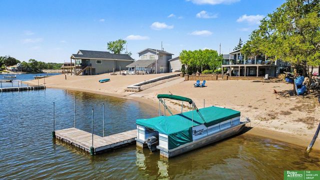 17313 Yucca Circle, Bellevue, NE 68123