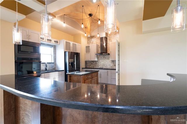 2410 Vancouver Avenue, Edinburg, TX 78539