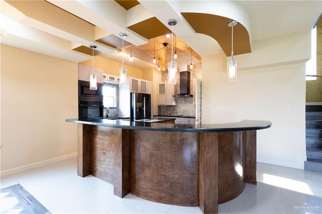 2410 Vancouver Avenue, Edinburg, TX 78539