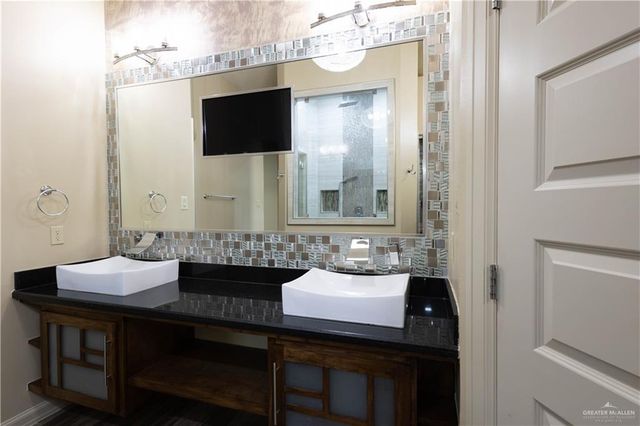 2410 Vancouver Avenue, Edinburg, TX 78539