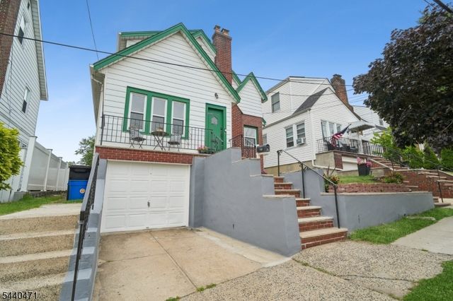 128 Stevens Pl, North Arlington Boro, NJ 07031