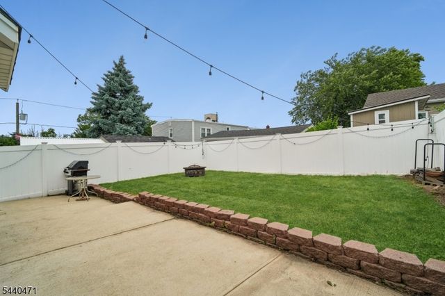 128 Stevens Pl, North Arlington Boro, NJ 07031