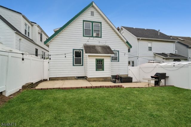 128 Stevens Pl, North Arlington Boro, NJ 07031
