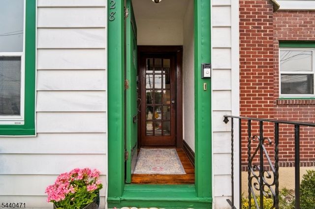 128 Stevens Pl, North Arlington Boro, NJ 07031