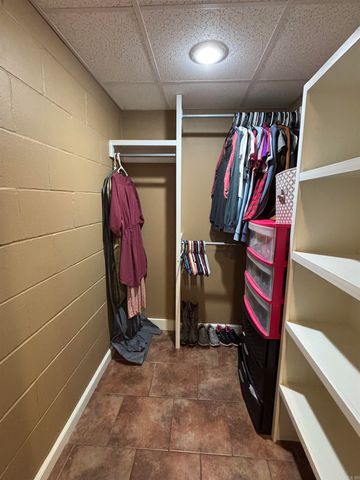 412 CINDY DR., Paragould, AR 72450