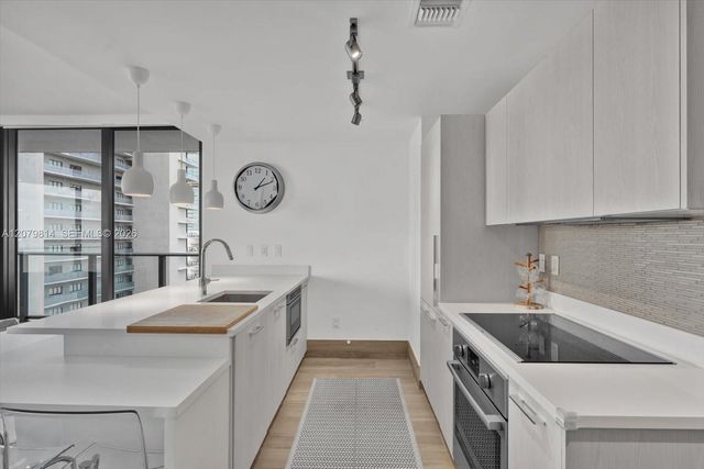 501 NE 31st Street 2006, Miami, FL 33137
