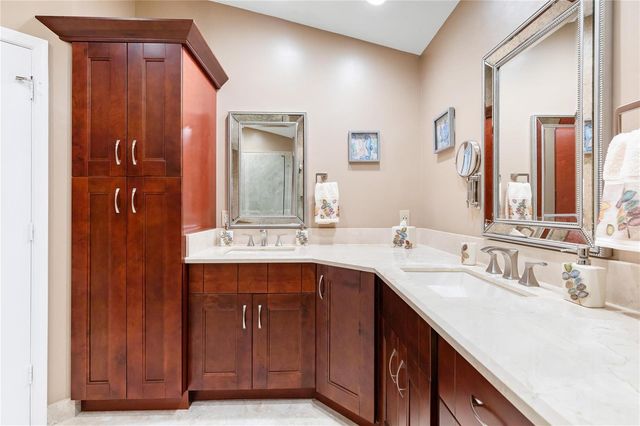 6660 NW 75th Place, Parkland, FL 33067