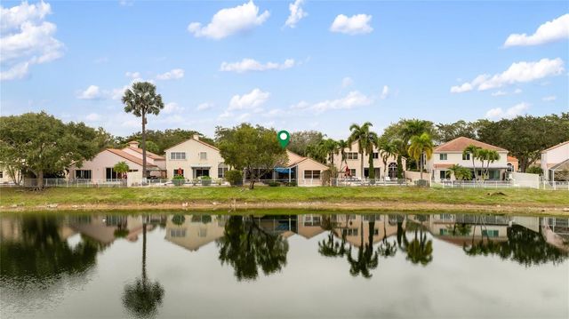 6660 NW 75th Place, Parkland, FL 33067