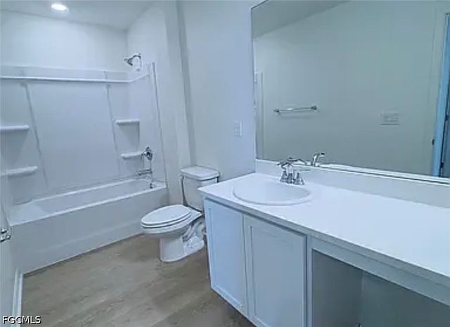 6600 Estero Bay DR, Fort Myers, FL 33908