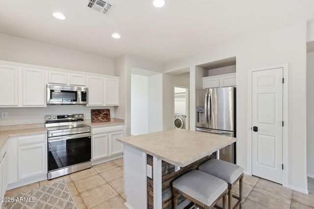 1842 W ST EXUPERY Drive, Phoenix, AZ 85086