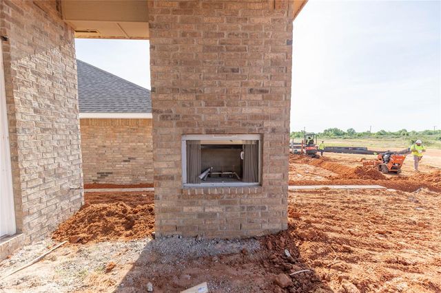 10312 SW 56th Street, Mustang, OK 73064