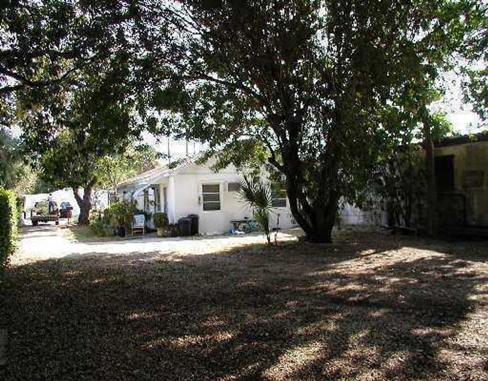 115 E Lantana Road, Lantana, FL 33462