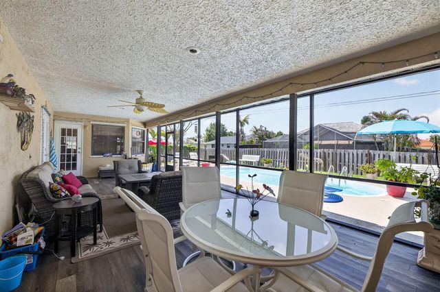437 SE Nome Drive, Port St. Lucie, FL 34984